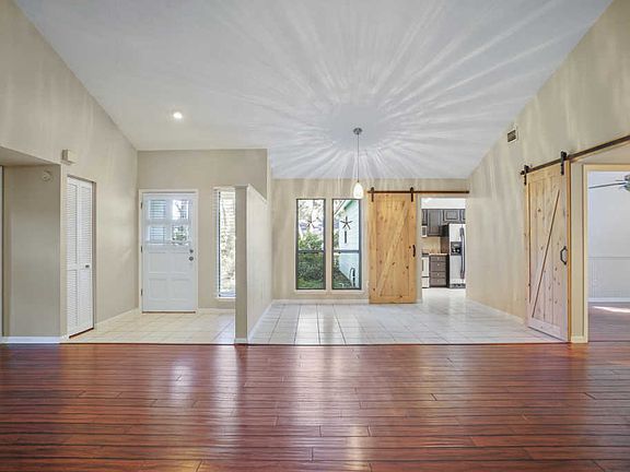5th image of 758 Sandy Oaks Ct