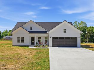 319 Bains Rd, Hillsboro, TN 37342