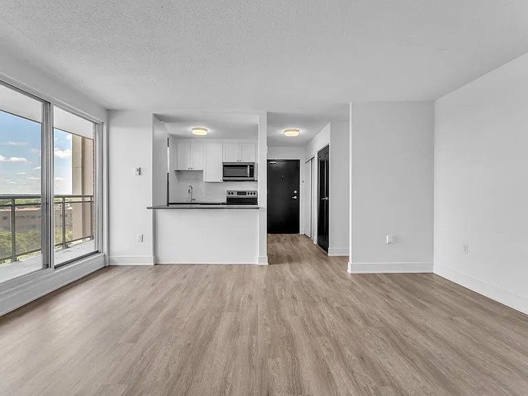175 Park St — Photo 6