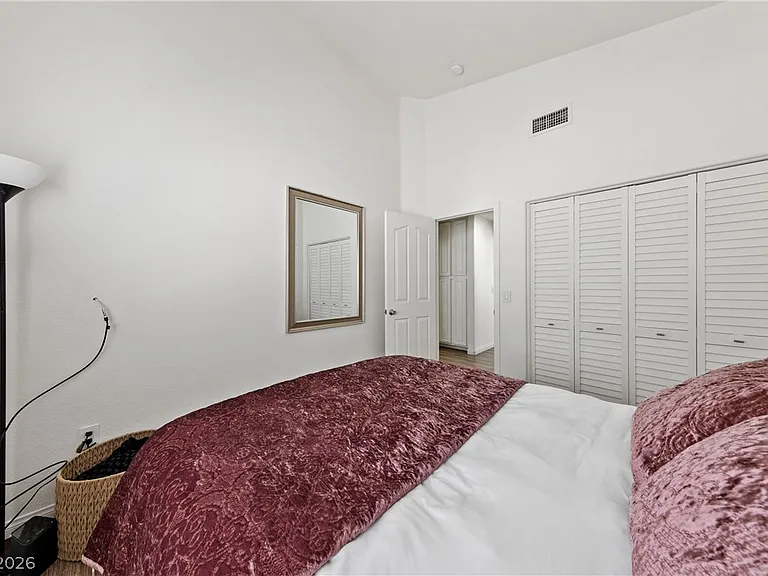 9848 Lenox Crest Pl — Photo 10