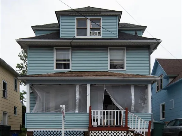26 Home Pl, Rochester, NY 14611