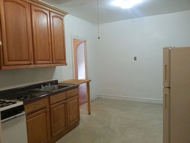1st image of 8760 113th St APT 1G