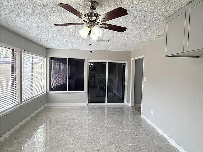 7202 S Dairy Ashford Rd — Photo 14