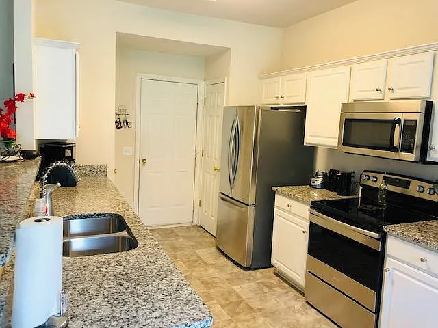 8165 Kincaid Ct — Photo 4