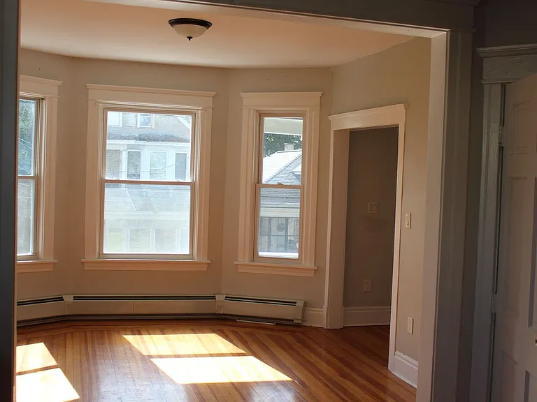 1 Kent St — Photo 5