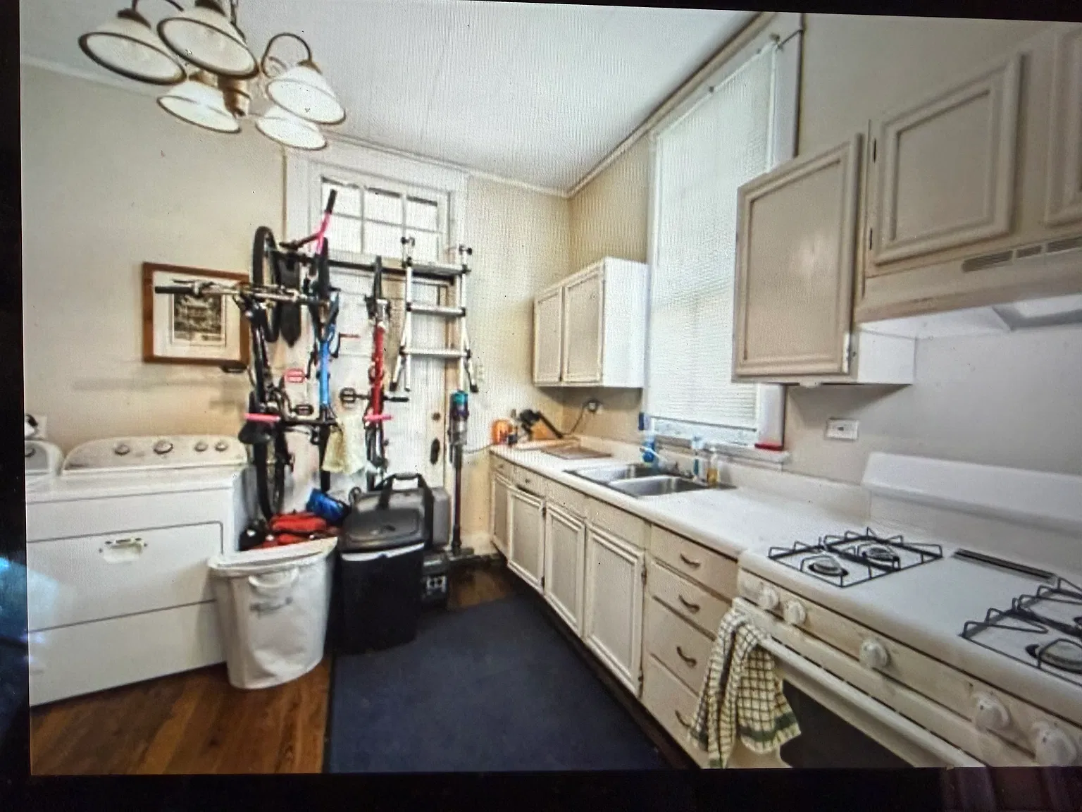 2 bed, 1000 sqft, $1,100 — Photo 3