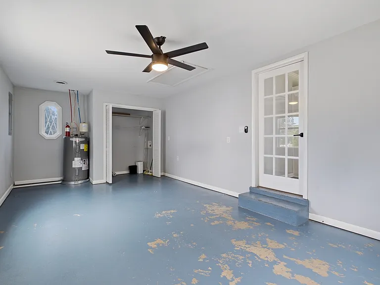 547 Harding Pl — Photo 27