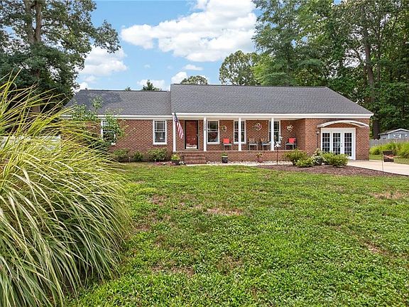2nd image of 1008 Chalbourne Dr