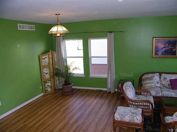 formal dining area