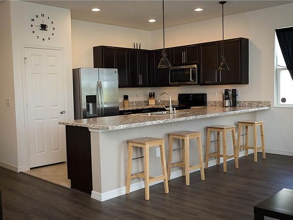 5th image of 2837 Shelburne Way