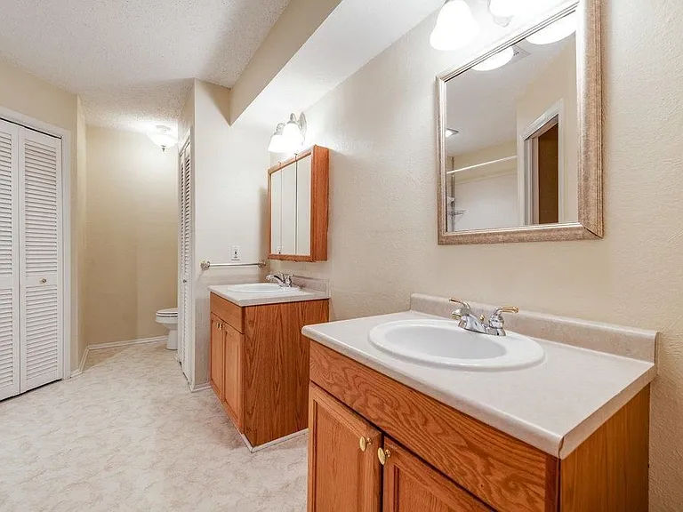 13204 Rampart St — Photo 15