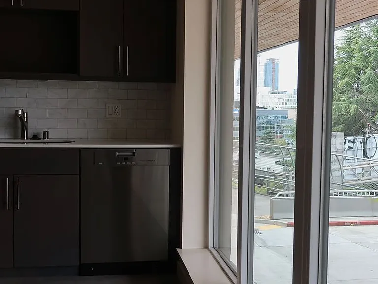 Bell View Apartments — Photo 130