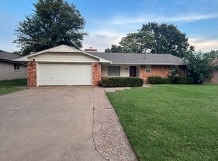 1111 Canterbury Rd, Enid, OK 73703