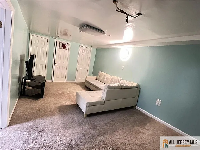 406 Cranbury Rd #7 — Photo 22