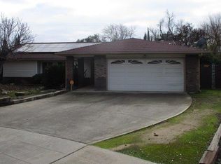 5456 E McKenzie Ave, Fresno, CA