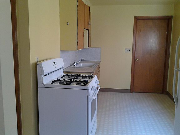 2nd image of 1454 Ashland Ave