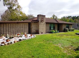 8422 Van Hut Ln, Houston, TX 77044