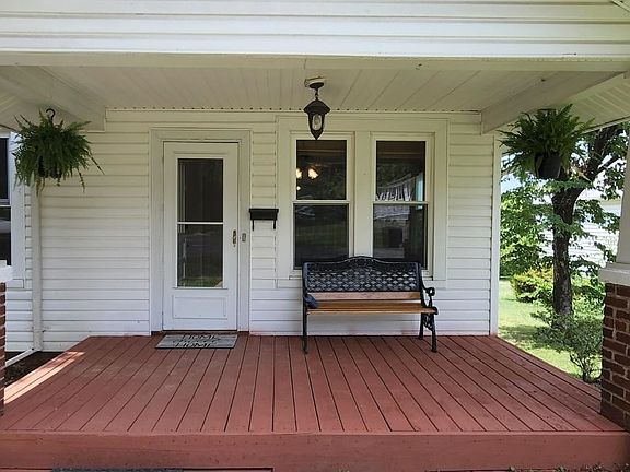 3rd image of 3135 Maryland Ave