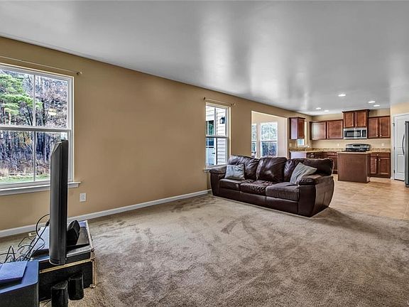 4th image of 29 John Alex Dr