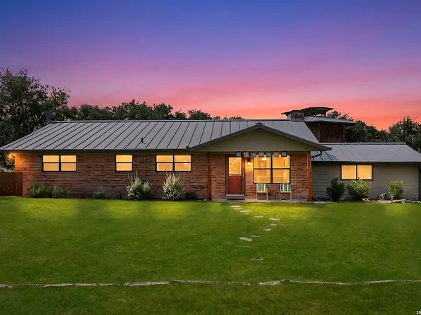 1746 Cattail, Canyon Lake, TX 78133