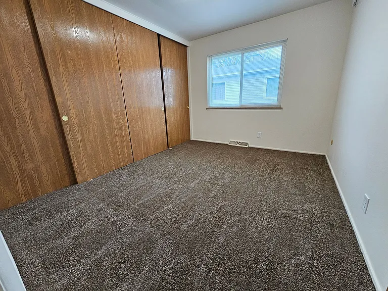 Garden Ridge Apartments — Photo 8
