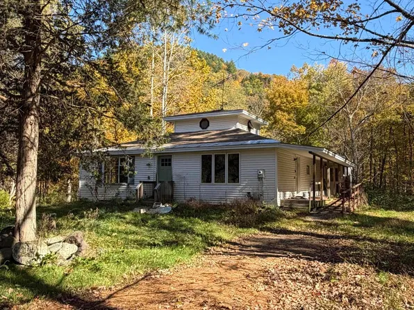 13 Bentley Way, Petersburgh, NY 12138