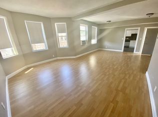 1862-1870 Beacon St #106, Brookline, MA 02445