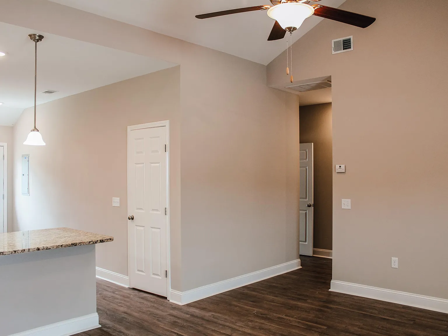 206 Waybill Circle - 1 — Photo 3