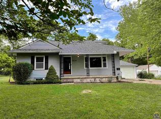 3234 SW 11th St, Topeka, KS 66604