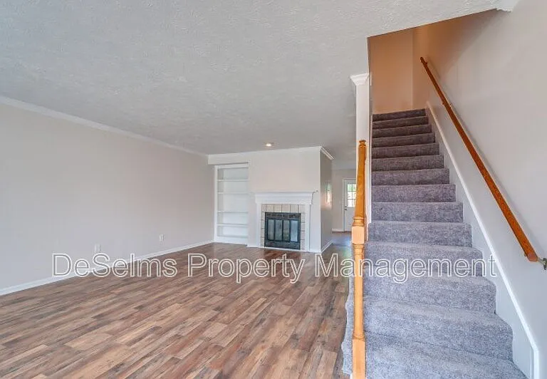 302 Ash Forge Dr — Photo 2