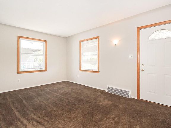 5th image of 9211 S Highland Ave