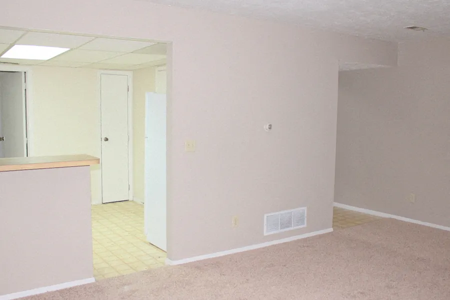 2465 Cross Village Drive — Photo 3