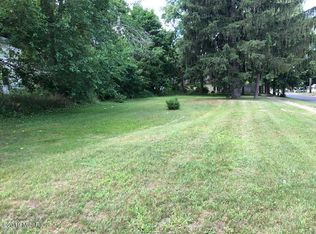 215 E Montcalm St, Greenville, MI