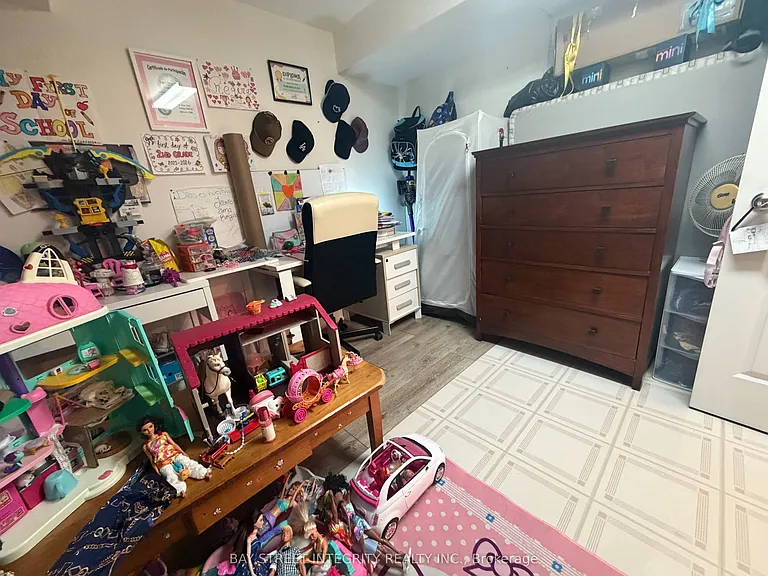 5110 Nishga Ct — Photo 24
