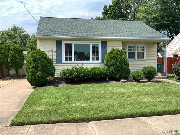 228 68th St, Niagara Falls, NY 14304