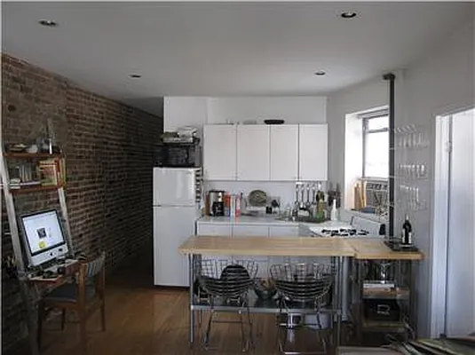 Rented by Living New York | media 32