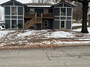 708 NE Ball Dr APT D, Lees Summit, MO 64086