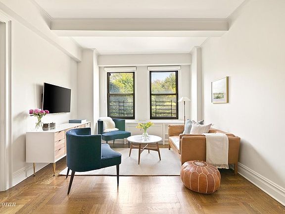 4th image of 9 Prospect Park W APT 4A