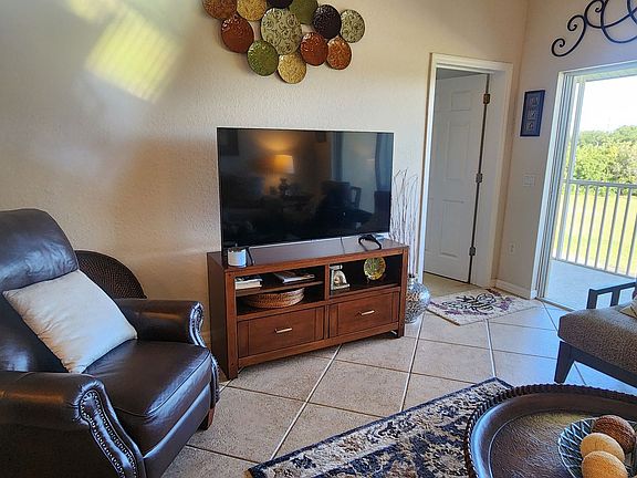 3rd image of 7224 Cedar Hollow Cir