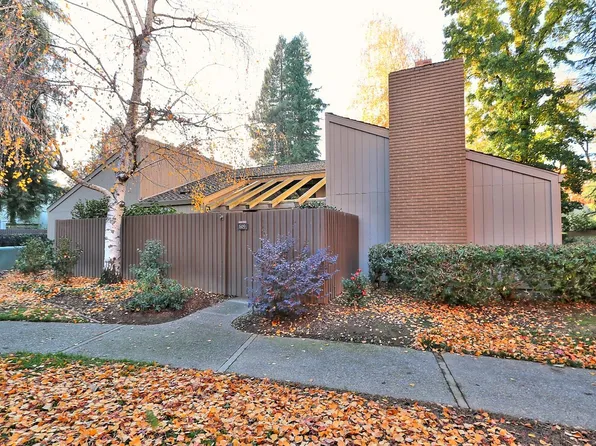 609 Elmhurst Cir, Sacramento, CA 95825