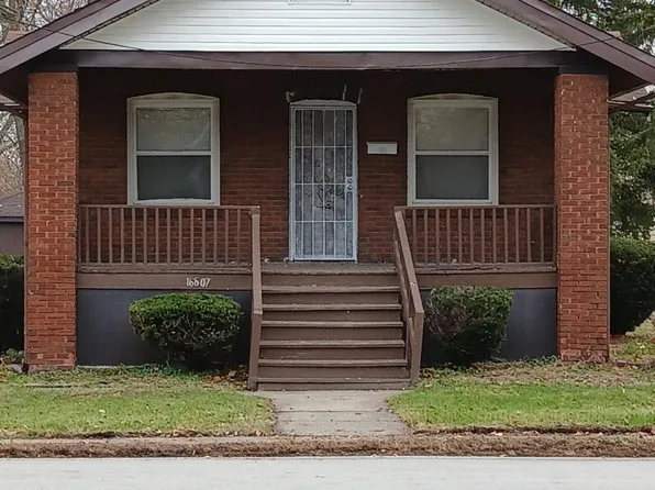16807 Wood St, Hazel Crest, IL 60429