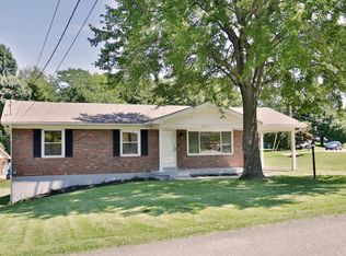 6007 Moorhaven Dr, Louisville, KY 40219