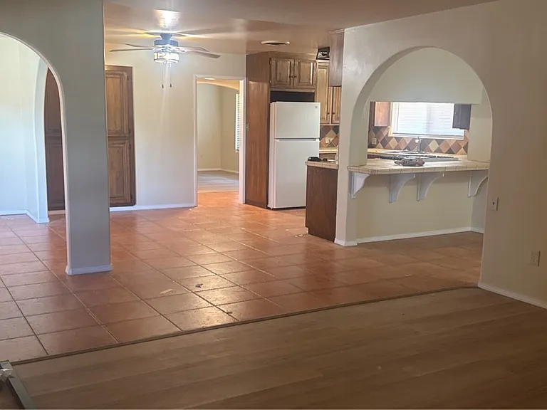 2318 Hasti Acres Dr — Photo 9