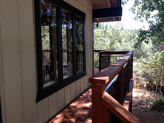 4th image of 21103 Oakwood Ln