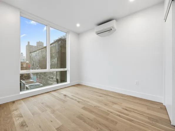 34 Avenue A image 18 of 29