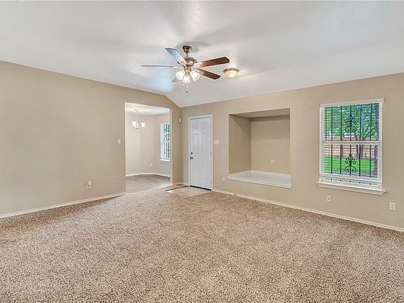 5th image of 3839 Mehalia Dr