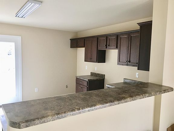 4th image of 308 Dill Ln Unit A6