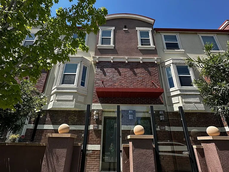 6543 Tralee Village Dr — Photo 40
