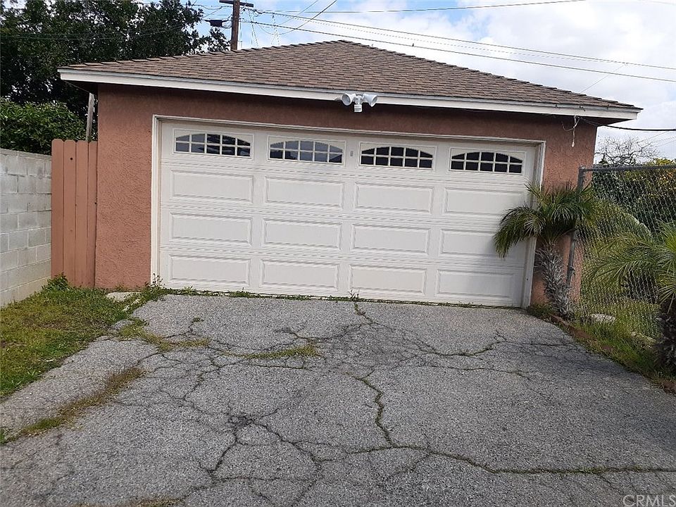 1st image of 13824 S Menlo Ave