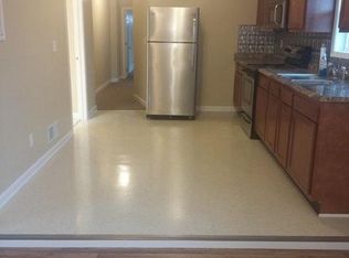 324 3rd St #1, Hanover, PA 17331